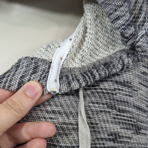 Saturday Sunday Cropped Metallic Shimmer Hoodie Sz M - Picture 8 of 13